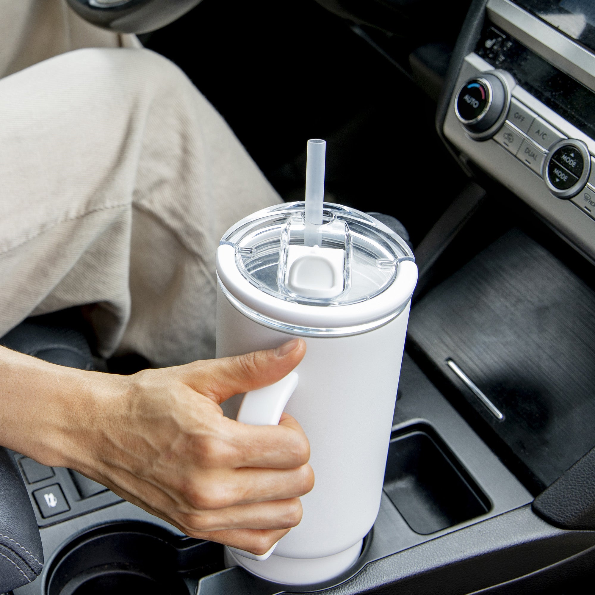 portcarcupholder_6e338dc2-1df3-4a3d-b84e-2d7a7db9b979.jpg